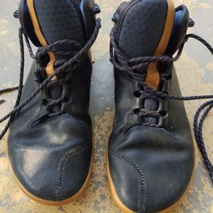 Vivo Barefoot Wild Hide Ankle High Shoe, Boots W9.5, M8